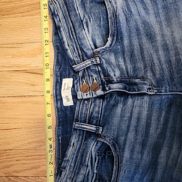 BKE Blue Distressed Payton Style Jeans Mid Rise Bootcut Size 30 X 31.5 Stretchy - Picture 4 of 15